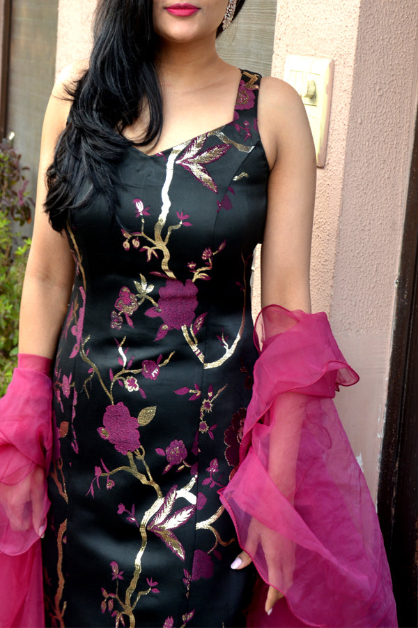 Black &amp; Magenta Padded Brocade Keyhole Back short Length Kurti with Black Cotton Silk Pants and Dark Pink Organza Three-Tier Ruffle Stole