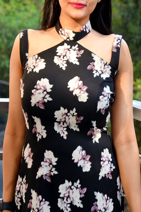 Black & Mauve Sleevelss Printed Crepe Straight Fit Kurti